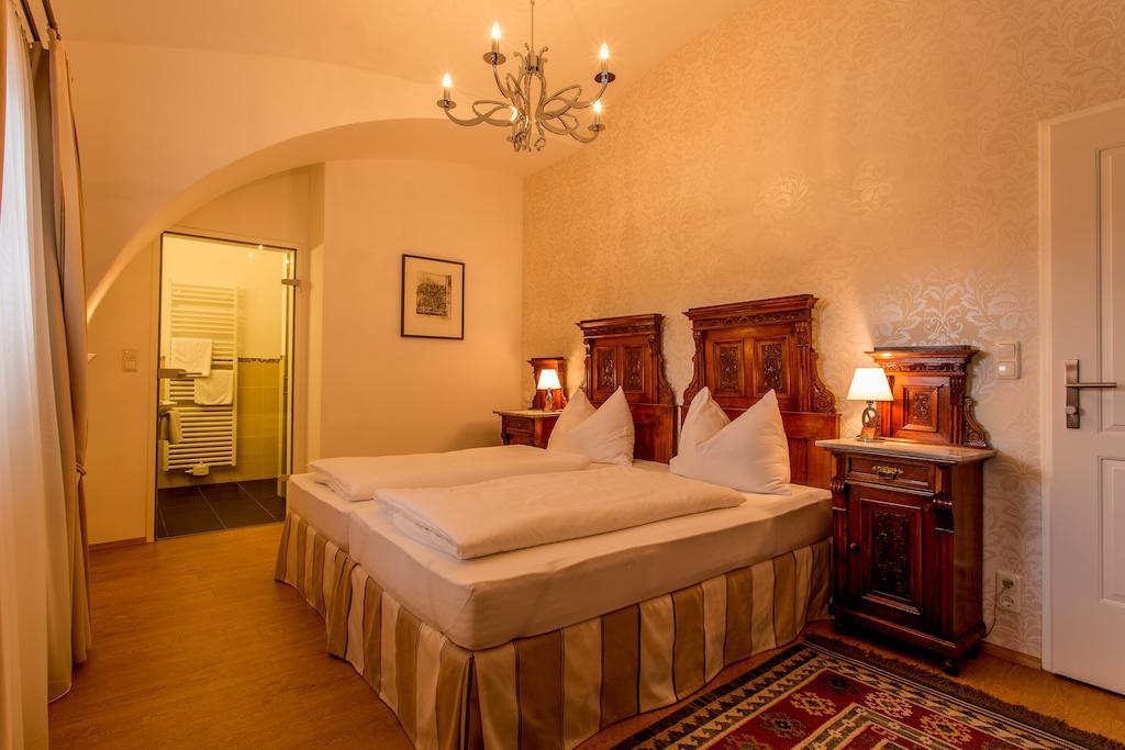 Gasthof Braeuer - Familie Eibensteiner Weißkirchen in Steiermark Habitación foto